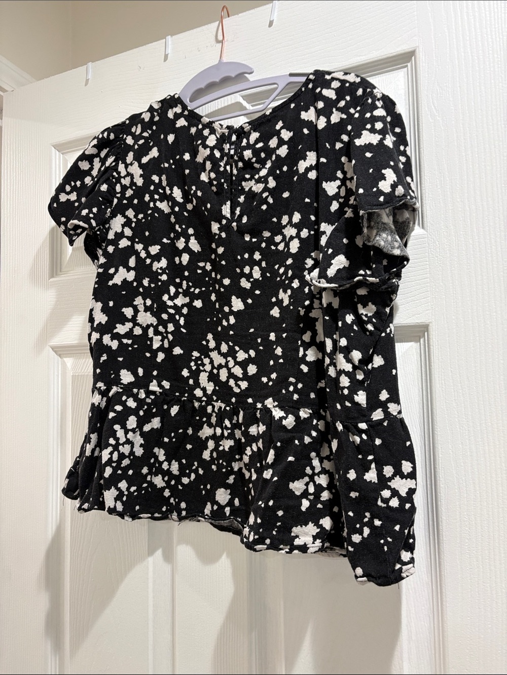 Who What Wear Women’s Size Large Peplum Cow Print Black and Cream Blouse Linen - Picture 10 of 12